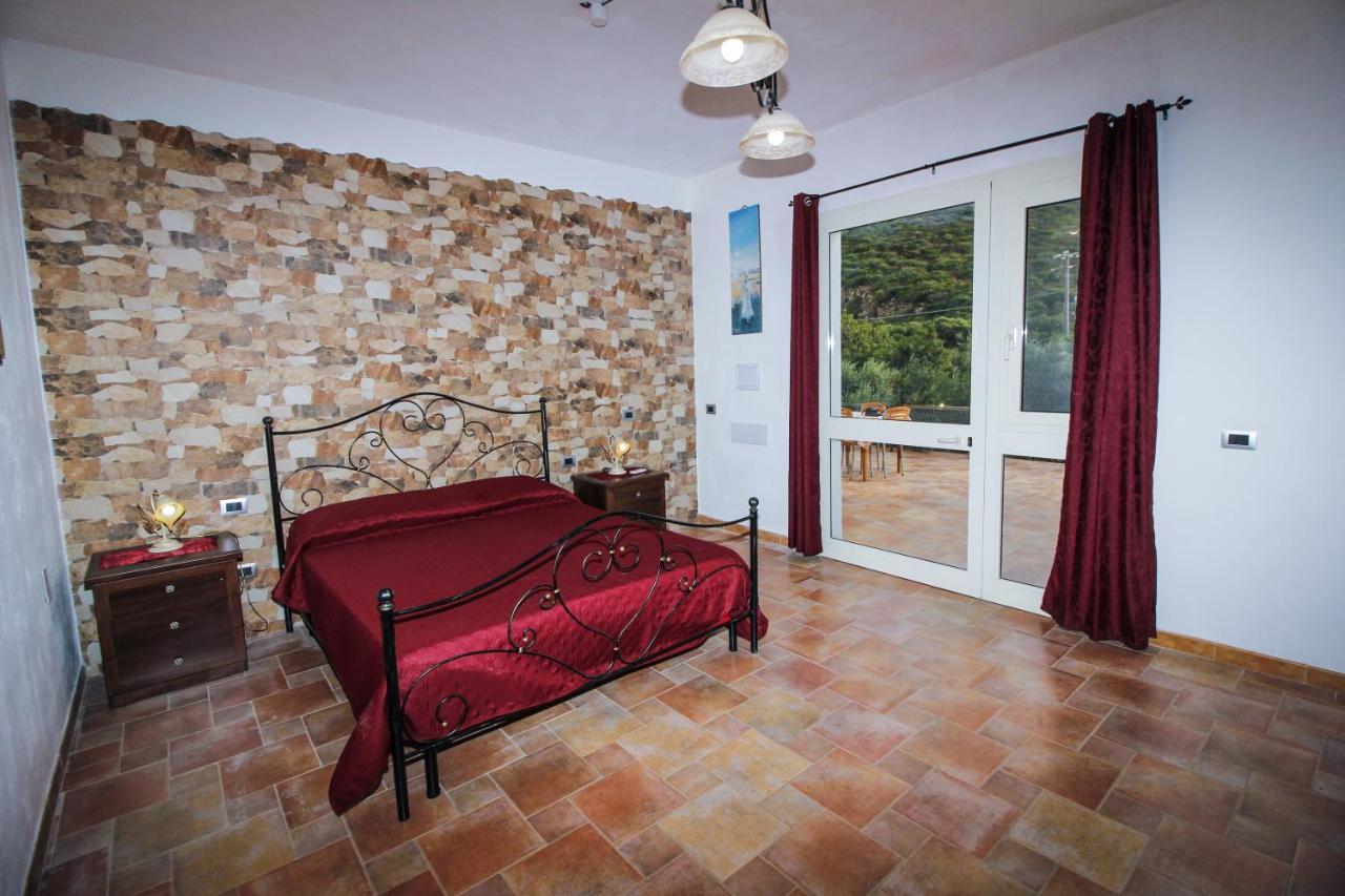 Hotel Il Lentischio Cala Sapone Exterior foto