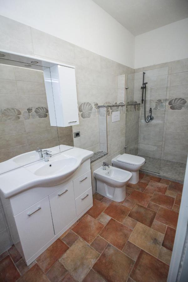 Hotel Il Lentischio Cala Sapone Exterior foto